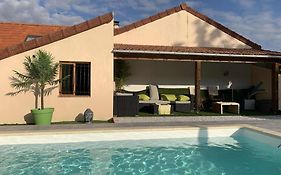 Maison Piscine et Jacuzzi